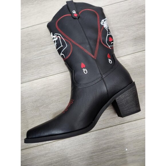 Shoes - 🆕Women Black Faux Leather Mid Calf Cowboy with Queen of Hearts Embroidery Boots